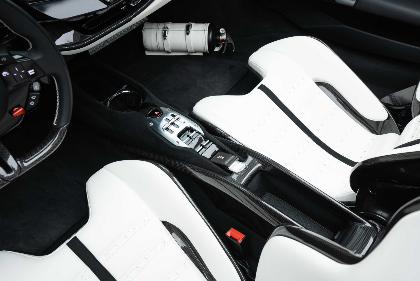 2023 FERRARI SF90 SPIDER ASSETTO FIORANO | GCC | AL TAYER CAR | FULL CARBON | EXTRANGE COLOUR | WARRANTY AND SERVICE 
